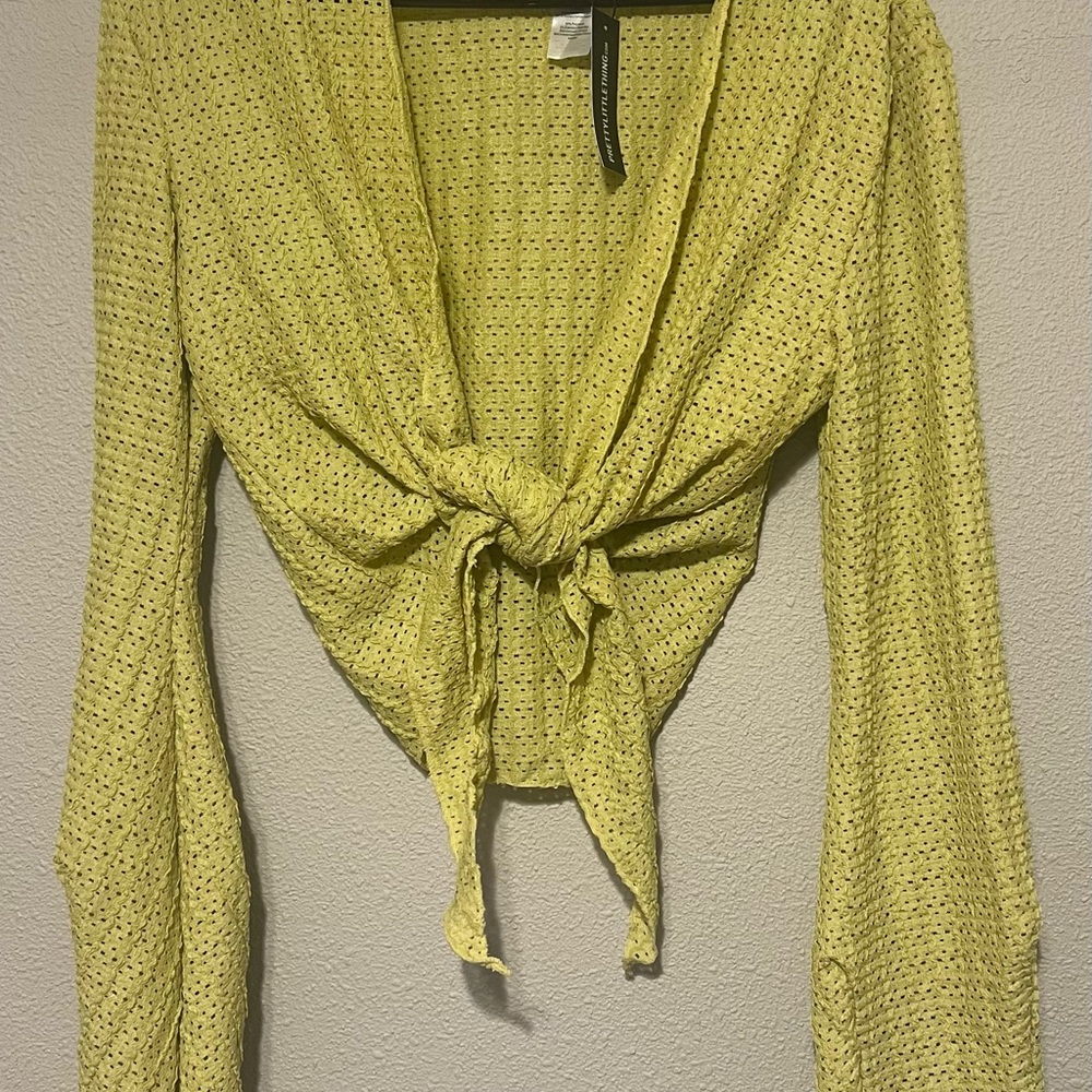 NWT PrettyLittleThing Lacey Tie-Front Blouse